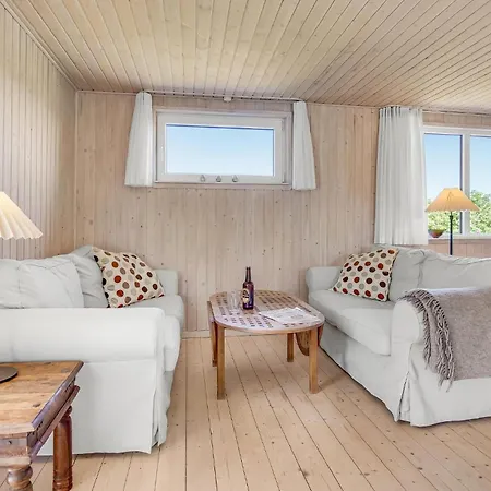 Holiday home Lovely In With Wifi Blokhus